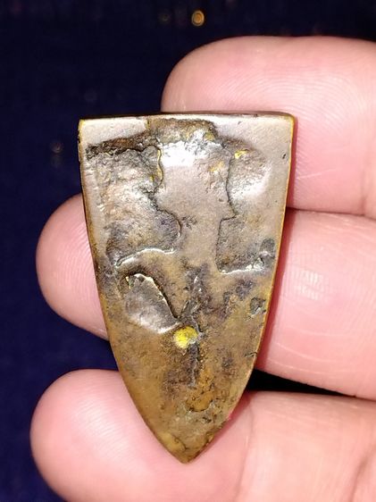 พระหลวงปู่ทวด หลังเตารีด พิมพ์ใหญ่ เนื้อนวะ ปี 2505 พิมพ์คม ตำหนิครบ ถูกพิมพ์ พระล่ำใหญ่ หนา มีคราบขี้เบ้า ผิวไฟเดิมๆ กลับดำ ตะไบสวย หลังมีจ รูปที่ 10