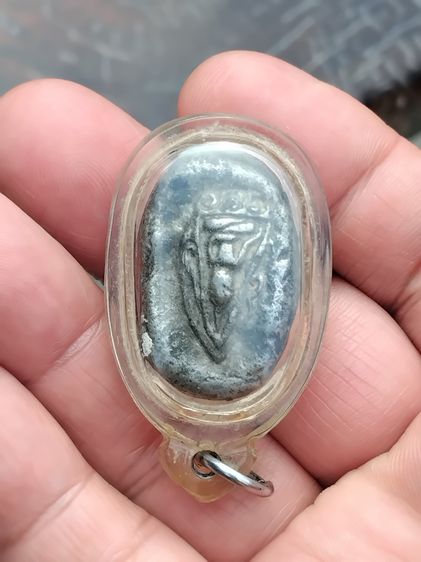 พระวัดจุฬามณีหน้าฤาษีเปลวเพลิงหลังนาง กรุวัดจุฬามณี จังหวัดพิษณุโลก กรุเก่า เนื้อเงิน อายุเก่าแก่กว่า 600 ปี มีน้ำหนัก สวย พิมพ์คม แท้ แปลก  รูปที่ 5