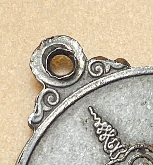 เหรียญเสือคู่ ลาภผล พูนทวี ลพ.สุด วัดกาหลง  รุ่น นพเก้า  เนื้อทองแดงกะไหล่เงิน  โค้ดยันต์อุ  ออกวัดกาหลง ปี 20    P 465 รูปที่ 7