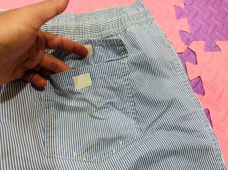 กาวเกงขาสั้น TOMMY HILFIGER แท้ 💯 size M เอว 33-40 ใส่ได้ ยาว 18 สภาพดีมาก มีซัปใน ดีเทลดี ทรงสวย เนื้อผ้าดีมาก หายากน่าสะสมครับ รูปที่ 5