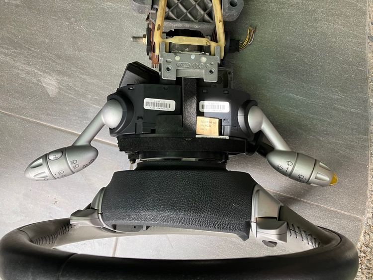 อะไหล่พวงมาลัย MINI cooper มือสอง R50 R52 R53 ก้านยกเลี้ยว ปัดน้ำฝน สไปร่อน แพรแตร ชุดสายไฟคอพวงมาลัย วงพวงมาลัย ชุดแกน พวงมาลัย รีโมทกุญแจ รูปที่ 10