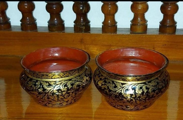 52กระโถน, กระโถนลงรักปิดทอง, กระโถนลงรักปิดทองโบราณ