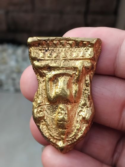 พระพุทธชินราชใบเสมา พิมพ์กลาง เนื้อโลหะผสม หลังลายผ้า ขนาด 2.70 x 4.70 เซนติเมตร ความหนา 5 มิลลิเมตร เนื้อโลหะแห้ง เหี่ยว เก่าๆ สวยมา รูปที่ 7