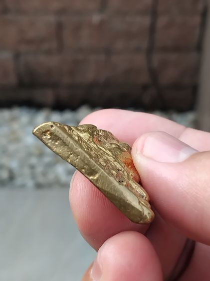 พระพุทธชินราชใบเสมา พิมพ์กลาง เนื้อโลหะผสม หลังลายผ้า ขนาด 2.70 x 4.70 เซนติเมตร ความหนา 5 มิลลิเมตร เนื้อโลหะแห้ง เหี่ยว เก่าๆ สวยมา รูปที่ 5