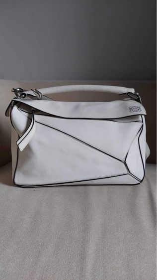 กระเป๋า Loewe puzzle สีขาว รูปที่ 2