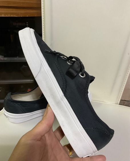 รองเท้าผ้าใบ Vans  รูปที่ 11