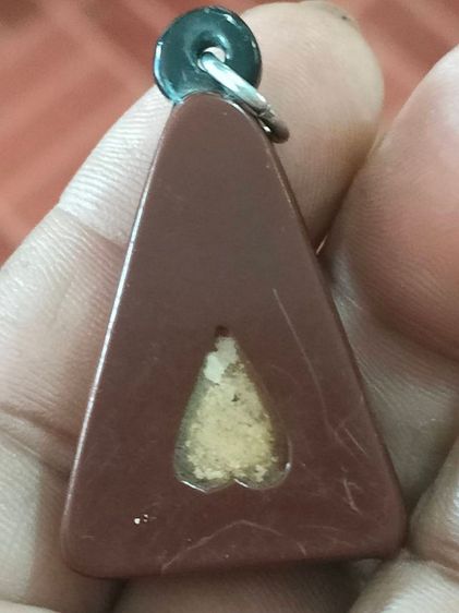 พระสมเด็จนางพญาเนื้อขาว(หาชมยาก)หนึ่งในภาพที่จะภาคี รูปที่ 3