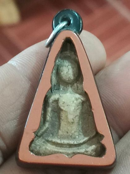 พระสมเด็จนางพญาเนื้อขาว(หาชมยาก)หนึ่งในภาพที่จะภาคี