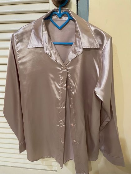 เสื้อเชิ้ตซาตินแขนยาว ผ้าเงาสวย เรียบหรูสุดๆ ราคาเบามากก‼️ รูปที่ 5