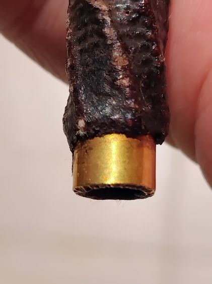 ตะกรุด หุ้มทองคำ หลวงปู่ศุข วัดปากคลองมะขามเฒ่า ประมาณปีพ.ศ. 2440 ถึง 2466 เชือกถัก ลงรัก ยาว 5 นิ้ว ขนาดกำลังน่าใช้ สภาพสมบูรณ์ไม่มีหักซ่อม รูปที่ 8