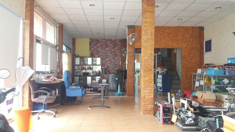 มีบางส่วน ขายล้างหนี้ บ้าน 2 ชั้น 22 ตร.ว. ติดถนนพหลโยธิน ต สุขสำราญ อ ตากฟ้า จ นครสวรรค์ ราคาต่อรองได้ รูปที่ 3