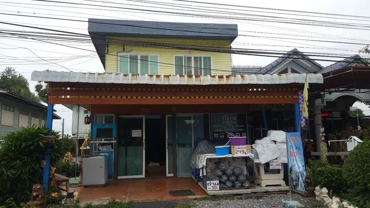 มีบางส่วน ขายล้างหนี้ บ้าน 2 ชั้น 22 ตร.ว. ติดถนนพหลโยธิน ต สุขสำราญ อ ตากฟ้า จ นครสวรรค์ ราคาต่อรองได้ รูปที่ 2