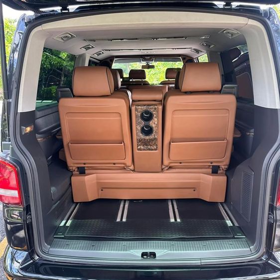 เบาะ Volk Caravelle T5.2 รุ่นใหม่สีน้ำตาลส้มขิบขอบดำ หนังแท้ สภาพเหมือนใหม่
