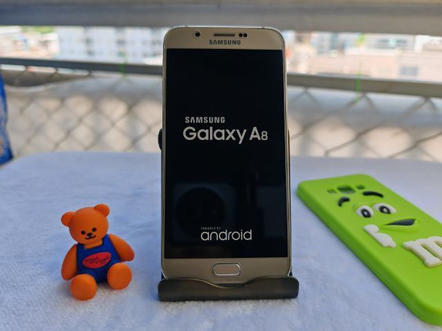 อื่นๆ ขาย SAMSUNG Galaxy A8 (2016) เครื่องสวยจัด RAM 3 GB-ROM 32 GB พร้อมที่ชาร์จ