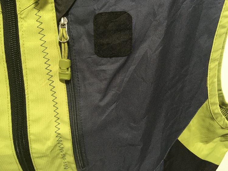 เสื้อแจ็คเก็ตแขนกุด (เสื้อกั๊ก) แบรนด์ ROBERTO สีเขียวอมเหลืองเทาและดำ รูปที่ 6