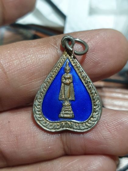 เหรียญหลวงพ่อวัดบ้านแหลมลงยาน้ำเงิน สภาพ ใช้ เหรียญประสบการณ์ หาได้ยากแล้ว รูปที่ 6