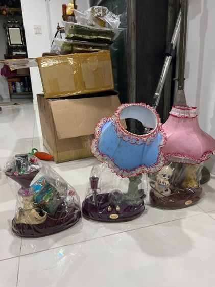 โคมไฟเก่าเก็บโบราณ