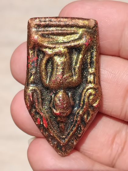 พระขุนแผน หลังกุมารทอง หลวงพ่อเต๋ วัดคงทอง รุ่นแรกๆ เนื้อดิน ลงรักปิดทอง ผิวเดิม เก่า แท้  รูปที่ 6