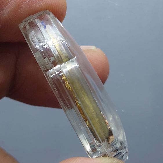 พระแก้วมรกต หลัง ตราพระปรมาภิไธยย่อ ภ.ป.ร.เนื้อเงินสามกษัตริย์ โรงพยาบาลภูมิพลฯ จัดสร้าง ปี2547 พร้อมกล่องเดิม รูปที่ 4