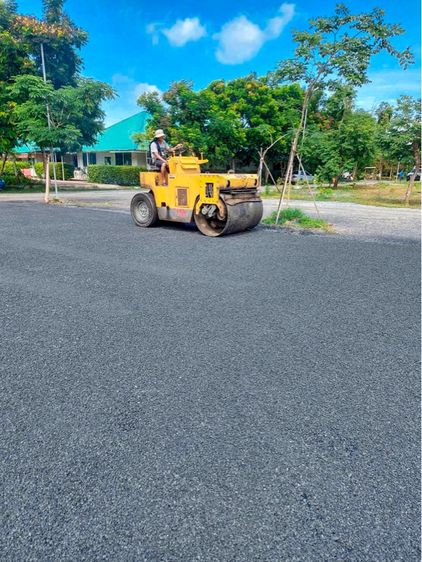 ปูยางกันฝุ่น ปูยางมะตอย รับเหมาปูยางมะตอย พื้นพร้อมตารางเมตรละ90บาท รูปที่ 12