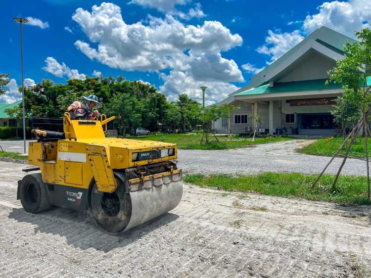 ปูยางกันฝุ่น ปูยางมะตอย รับเหมาปูยางมะตอย พื้นพร้อมตารางเมตรละ90บาท รูปที่ 5