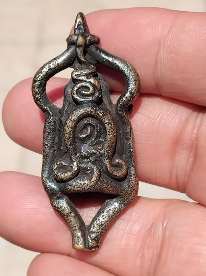 พระอุปคุตยันต์ยุ่ง เนื้อสัมฤทธิ์ พิมพ์คม ชัด สวยงาม ลอยองค์ขนาดห้อยคอ เด่นด้าน เงินทอง โชคลาภ ของแท้ เก่า หายาก รูปที่ 2