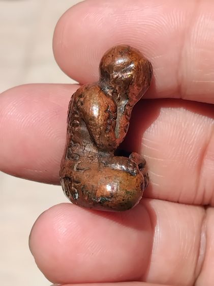 พระปิตตา เนื้อทองผสม หลวงพ่อครน วัดบางแซะ ผิวสองสี สวยมาก เก่า แท้ แปลก หายาก พระปิดตาใหญ่ประมาณ โคนนิ้วชี้ เป็นเนื้อทองผสม ทองคำ เงิน นาก แ รูปที่ 4