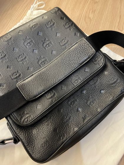 กระเป๋า MCM Ottomar Messenger in Monogram Leather ปี 2019  รูปที่ 9