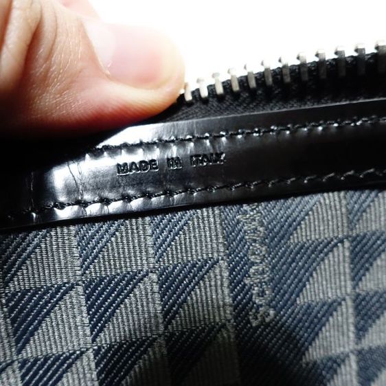 New ( Kept Unused ) Proenza Schouler
" Embossed Leather Silver Clutch Bag "  รูปที่ 11