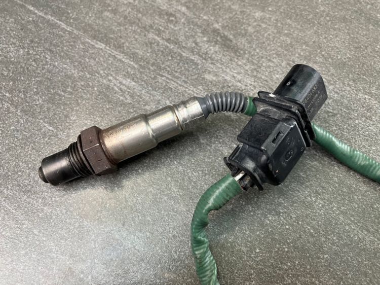 O2 Sensor Benz 0258017016 0258017017 และ 0035427018 ตัวบน ของแท้ มือสอง รูปที่ 8