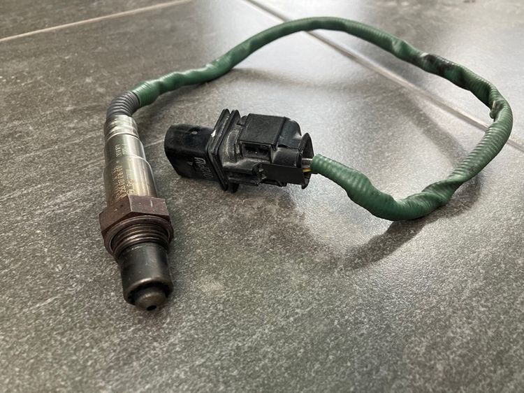 O2 Sensor Benz 0258017016 0258017017 และ 0035427018 ตัวบน ของแท้ มือสอง