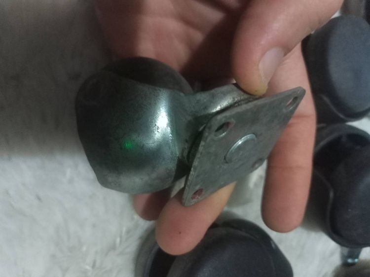 ล้อเก้าอี้และตู้  รูปที่ 2