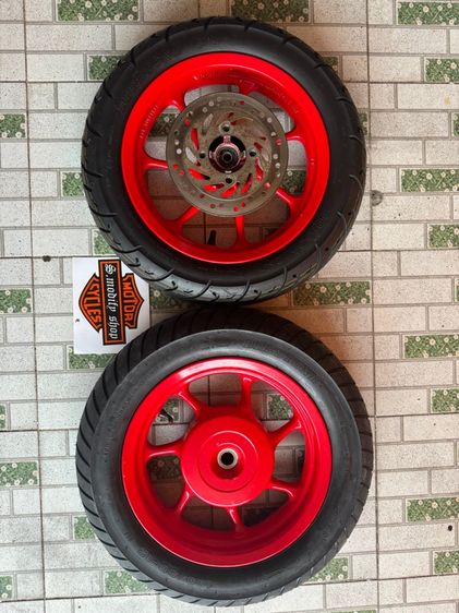 วงล้อ ล้อแม็กแท้ สกูปปี้ ขอบ12 สีใหม่ ยางใหม่ คู่ละ4900 ติดต่อ089-4138993 เอส