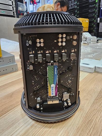 Mac Pro 2013 Xeon 1TB รูปที่ 4