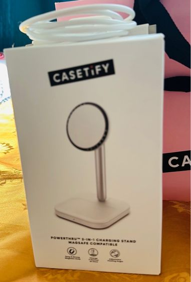 casetify แบบ 2-in-1 Charging Stand Mag Safe Compatible - White รูปที่ 8