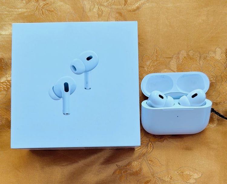 AirPods Pro (รุ่นที่ 2) พร้อมเคสชาร์จ MagSafe (USB-C) รูปที่ 13