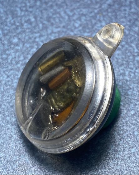 สร้อยตระกรุด ตลับสีผึ้ง หลวงพ่อจง วัดหน้าต่างนอก  จ.อยุธยา     P 592 รูปที่ 6