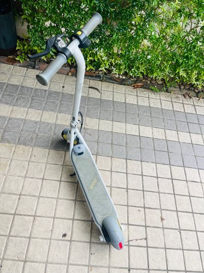 Ninebot eKick Scooter Zing C8 รูปที่ 2