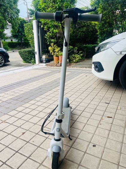 Ninebot eKick Scooter Zing C8 รูปที่ 3