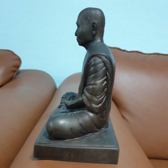 พระบูชา พ่อท่านคล้าย  วัดมัชฌิมภูผา (ดอนกลาง)รุ่นวาจาสิทธิโท นครศรีธรรมราช ปี 59 หน้าตัก 5 นิ้ว เลข 9 เหรียญใต้ฐาน เลข 9 สร้าง 139องค์ หายาก รูปที่ 7