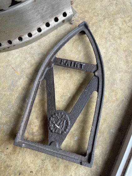 เตารีด โบราณ เก่าเก็บค้างร้านสะสม A8 รูปที่ 9