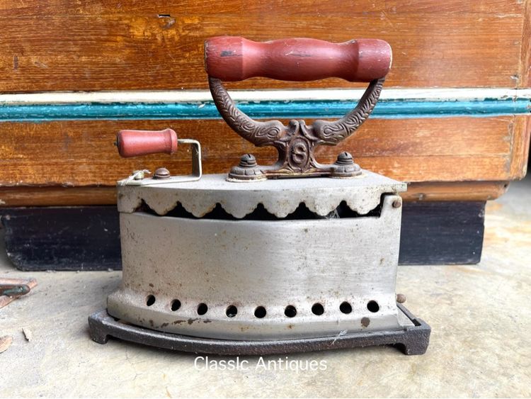 เตารีด โบราณ เก่าเก็บค้างร้านสะสม A8