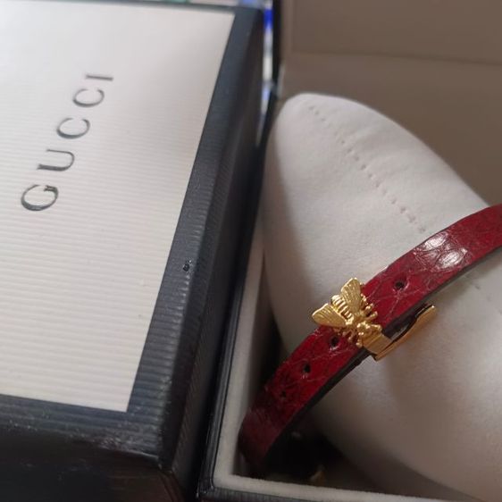 Used like very new Gucci watch รูปที่ 2