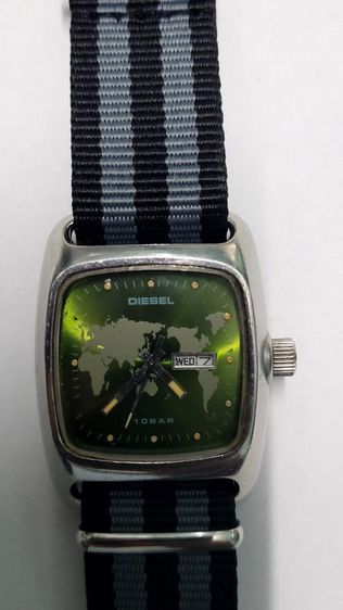 นาฬิกาDiesel Men's DZ-2030 เบอร์เครื่อง250306 QUARTZ Solid Stainelesss Steel 10Bar330Feet Water Resistant Watch33mm.รวมเม็ดมะยม สายกว้าง20mm