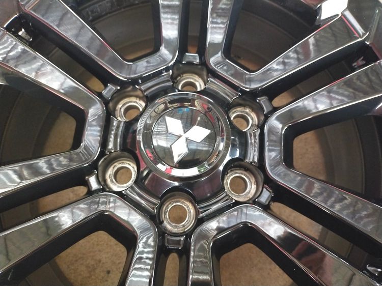 แม็กไทรทัน ขอบ18 กว้าง7.5ออฟ33 สีอบpowder coat รูปที่ 5