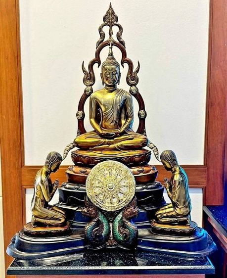 พระรัตนตรัย พระพุทธ พระธรรม พระสงฆ์ ครูบาอริยชาติ วัดแสงแก้วโพธิญาณ เชียงราย เนื้อบรอนซ์ AP.ธรรมจักรสีทอง สร้างเพียง5องค์ หน้าตัก10นิ้ว ฐาน 60 ลึก 35 สูง79 เซ็นติเมตร รูปที่ 18