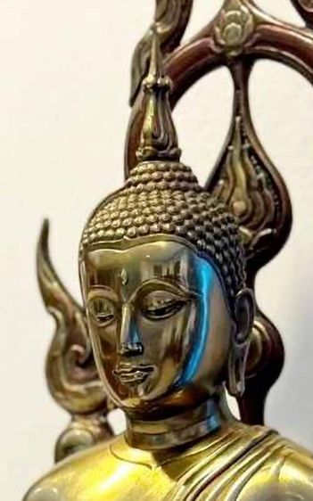 พระรัตนตรัย พระพุทธ พระธรรม พระสงฆ์ ครูบาอริยชาติ วัดแสงแก้วโพธิญาณ เชียงราย เนื้อบรอนซ์ AP.ธรรมจักรสีทอง สร้างเพียง5องค์ หน้าตัก10นิ้ว ฐาน 60 ลึก 35 สูง79 เซ็นติเมตร รูปที่ 12