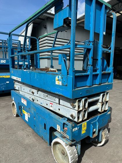 GS-2032 - Scissor Lift รถกระเช้าไฟฟ้า ขากรรไกร สูง 6m.8m.by OEK 098-5625920 รูปที่ 3