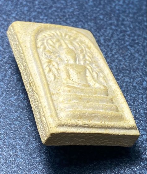 พระสมเด็จปรกโพธิ์ พิมพ์สดุ้งกลับ ขอบเดียว  เอวเล็กนิยม   หลวงพ่อวัดเขาตะเครา  จ.เพชรบุรี  พิมพ์ใหญ่ รุ่น 2   ปี 2516     P 598 รูปที่ 11