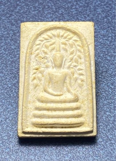 พระสมเด็จปรกโพธิ์ พิมพ์สดุ้งกลับ ขอบเดียว  เอวเล็กนิยม   หลวงพ่อวัดเขาตะเครา  จ.เพชรบุรี  พิมพ์ใหญ่ รุ่น 2   ปี 2516     P 598 รูปที่ 7